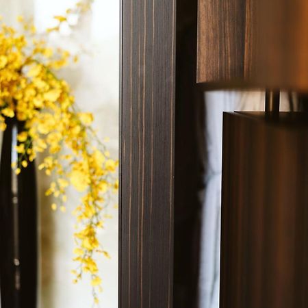 The Harbour - Luxury Living Bed & Breakfast Trani Bagian luar foto