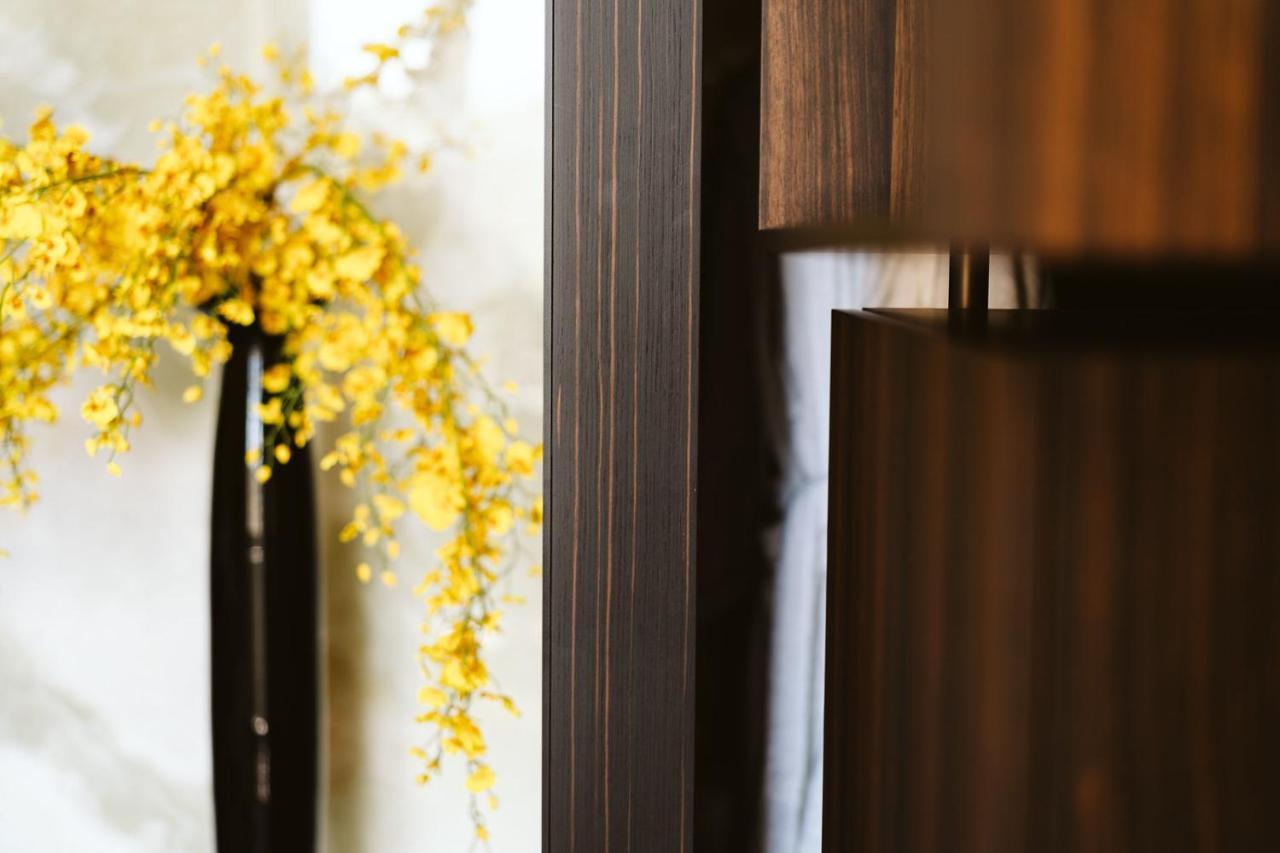 The Harbour - Luxury Living Bed & Breakfast Trani Bagian luar foto