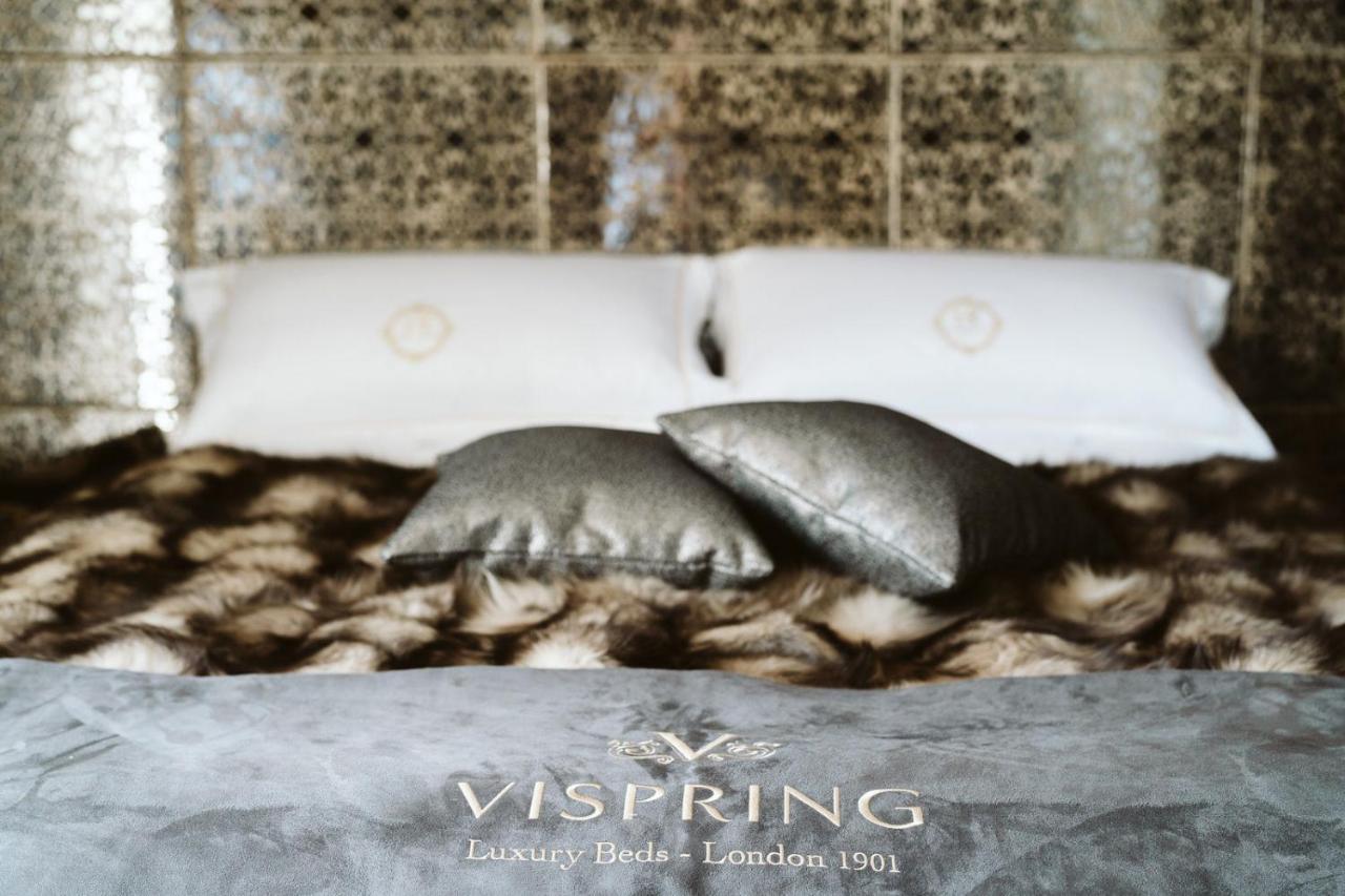 The Harbour - Luxury Living Bed & Breakfast Trani Bagian luar foto