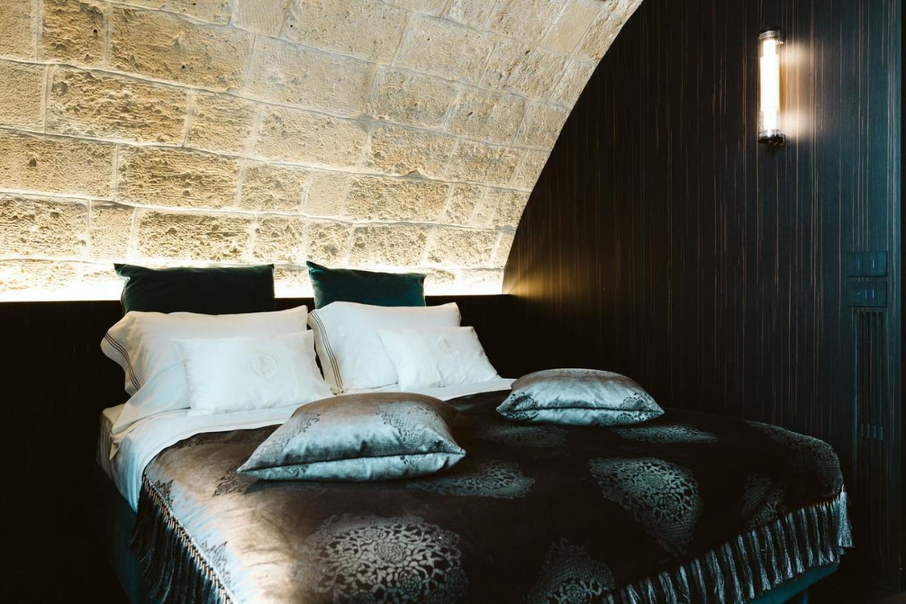 The Harbour - Luxury Living Bed & Breakfast Trani Bagian luar foto