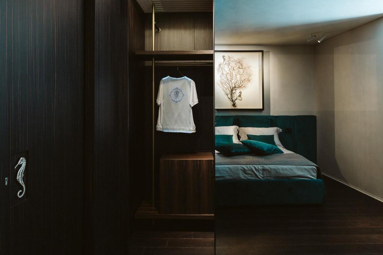 The Harbour - Luxury Living Bed & Breakfast Trani Bagian luar foto