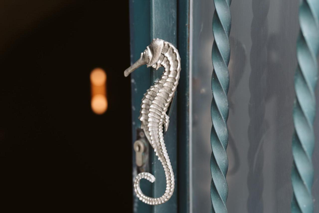 The Harbour - Luxury Living Bed & Breakfast Trani Bagian luar foto