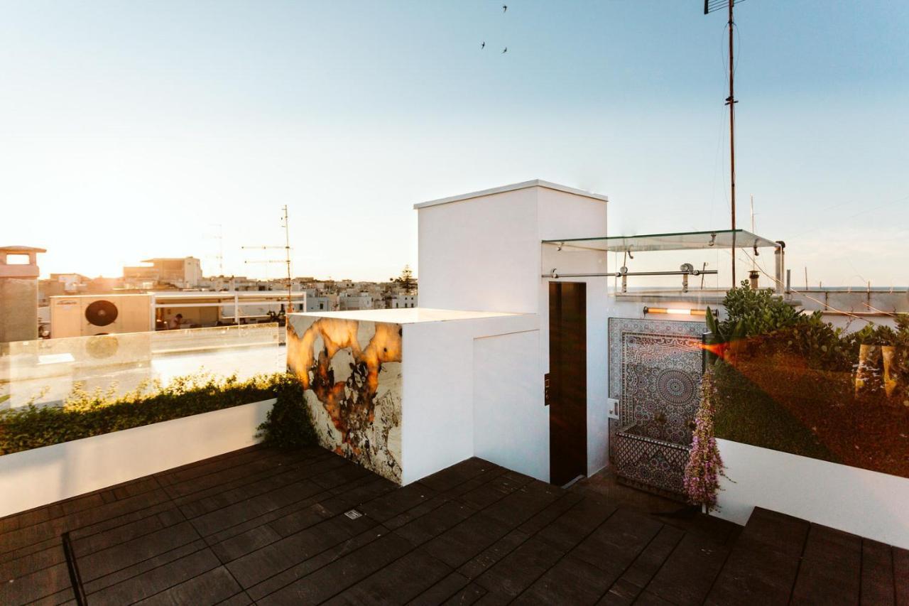 The Harbour - Luxury Living Bed & Breakfast Trani Bagian luar foto